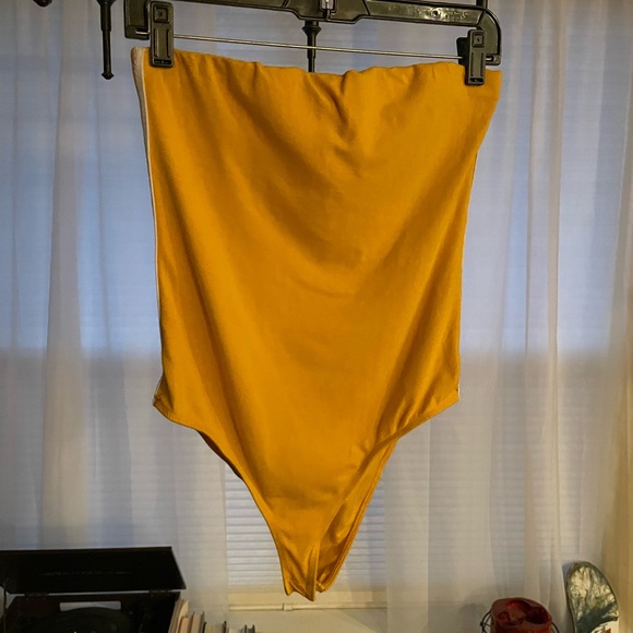 Ambiance L Yellow Bandeaux Thong Bodysuit - Picture 2 of 4